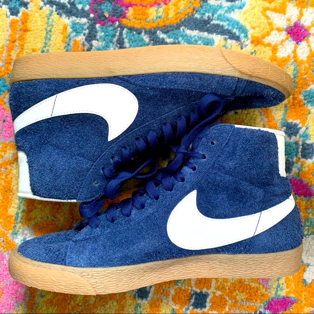 Nike High Top Vintage Shoe - Picture 1 of 6